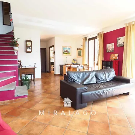 Nyaraló Casa Luca *